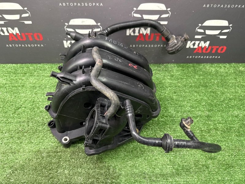 Коллектор впускной Skoda Fabia 2