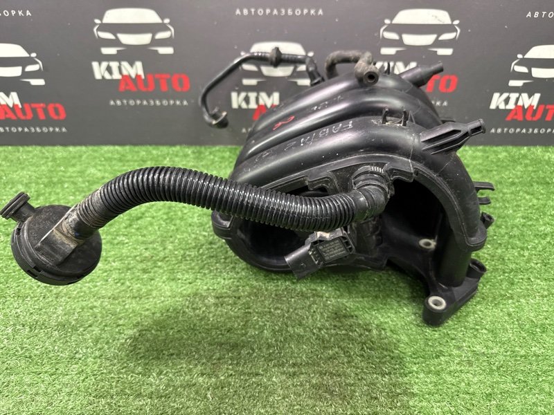 Коллектор впускной Skoda Fabia 2