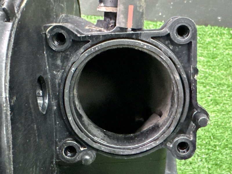 Коллектор впускной Skoda Fabia 2