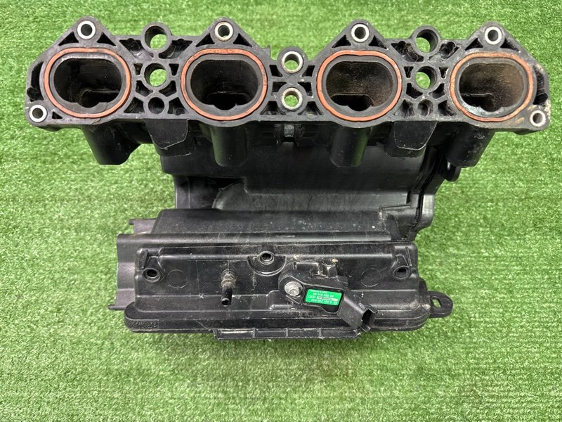 Коллектор впускной Peugeot 307