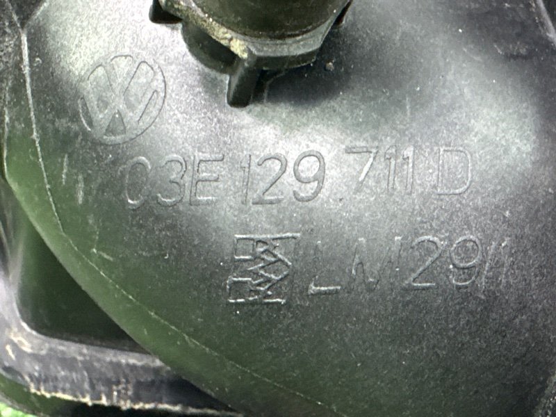 Коллектор впускной Skoda Fabia 2