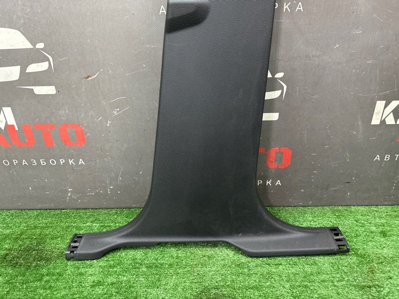 Накладка центральной стойки нижняя Ford Kuga 2013 SUV