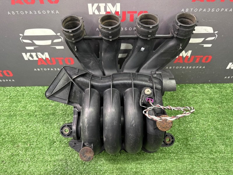 Коллектор впускной Volkswagen Passat B5