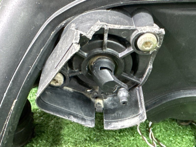 Коллектор впускной Volkswagen Passat B5