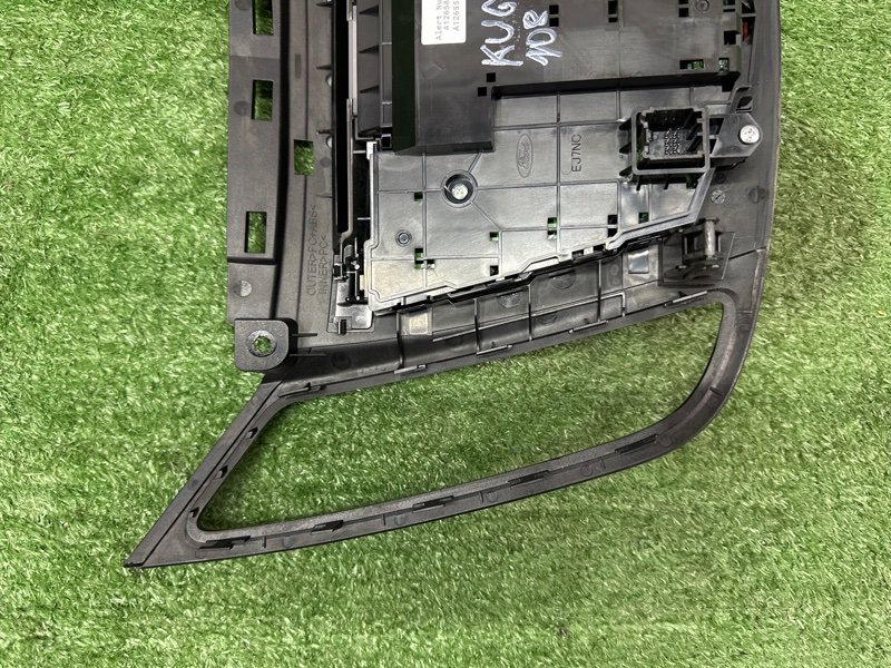 Блок управления мультимедиа Ford Kuga 2013 SUV