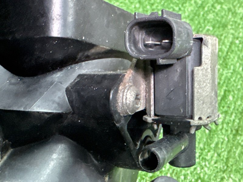 Коллектор впускной Mitsubishi Outlander XL