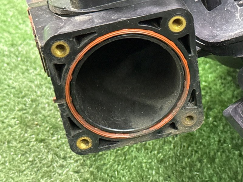 Коллектор впускной Mitsubishi Outlander XL