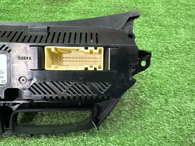 Блок управления климат-контролем Ford Kuga 2013 SUV