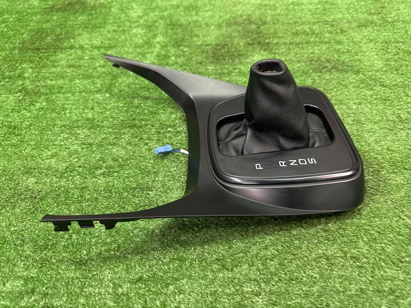 Кожух селектора АКПП Ford Kuga 2013 SUV