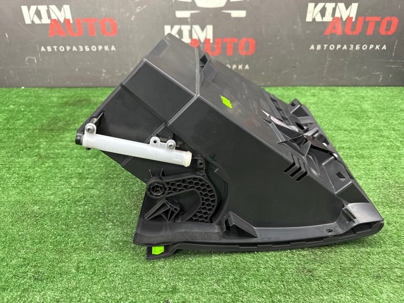 Бардачок Ford Kuga 2013 SUV