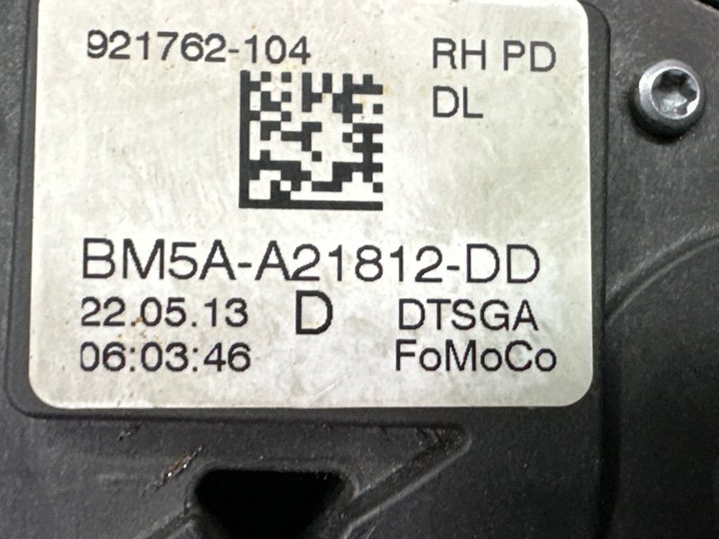 Замок двери Ford Kuga 2013 SUV