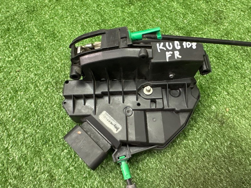 Замок двери Ford Kuga 2013 SUV