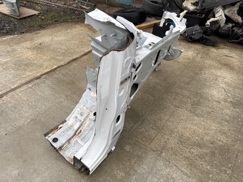 Четверть (лонжерон) Mitsubishi Outlander 3