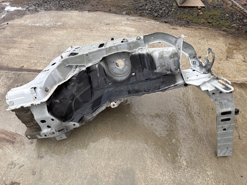 Четверть (лонжерон) Mitsubishi Outlander 3