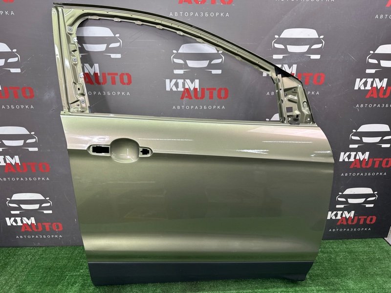 Дверь Ford Kuga 2013 SUV