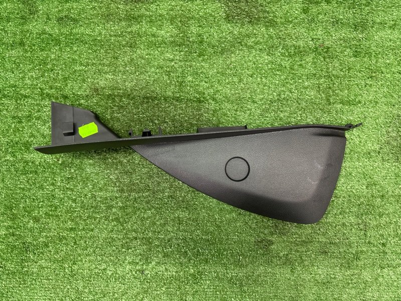 Накладка торпедо боковая Ford Kuga 2013 SUV