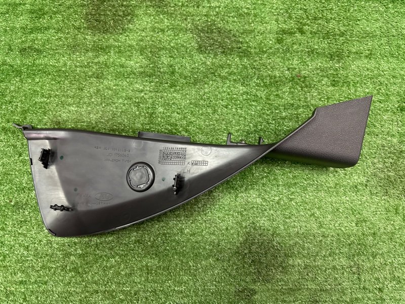 Накладка торпедо боковая Ford Kuga 2013 SUV