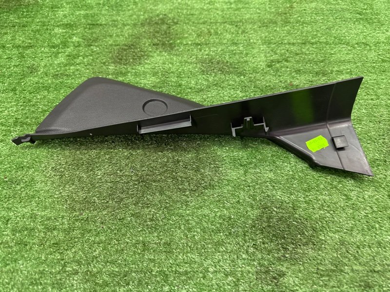 Накладка торпедо боковая Ford Kuga 2013 SUV