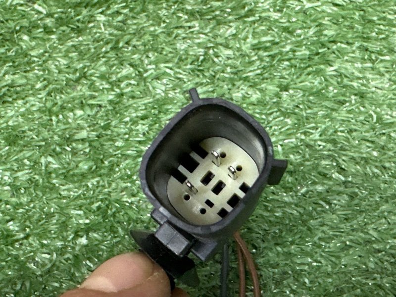 Фонарь в крышку багажника Ford Kuga 2013 SUV