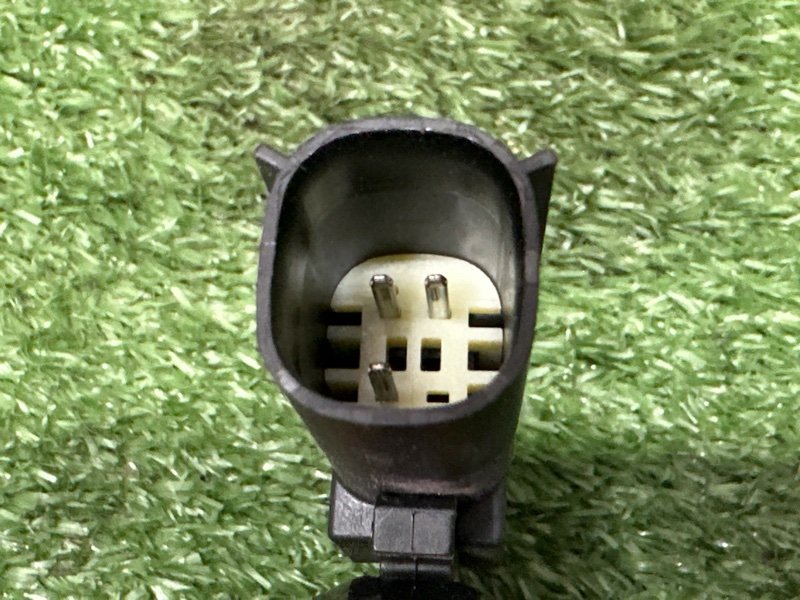 Фонарь в крышку багажника Ford Kuga 2013 SUV