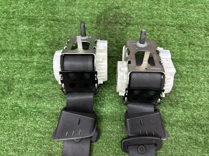 Ремни безопасности Ford Kuga 2013 SUV