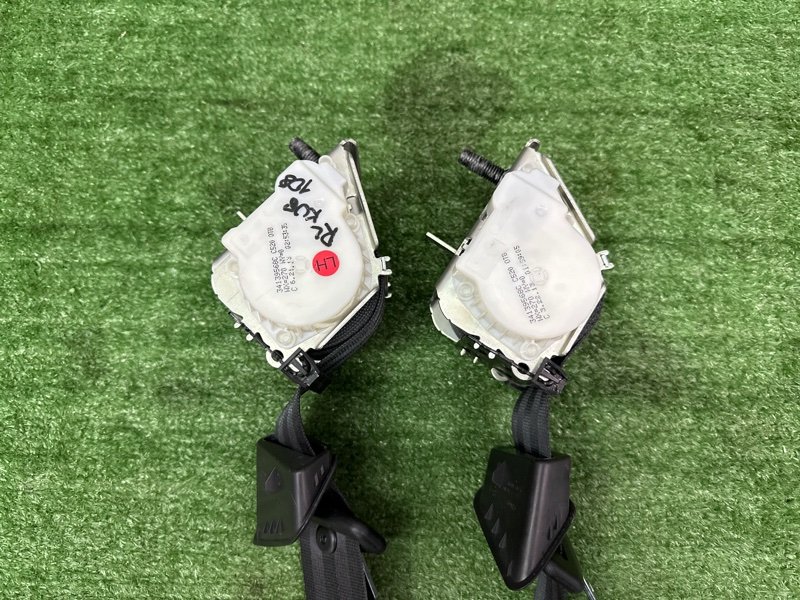 Ремни безопасности Ford Kuga 2013 SUV