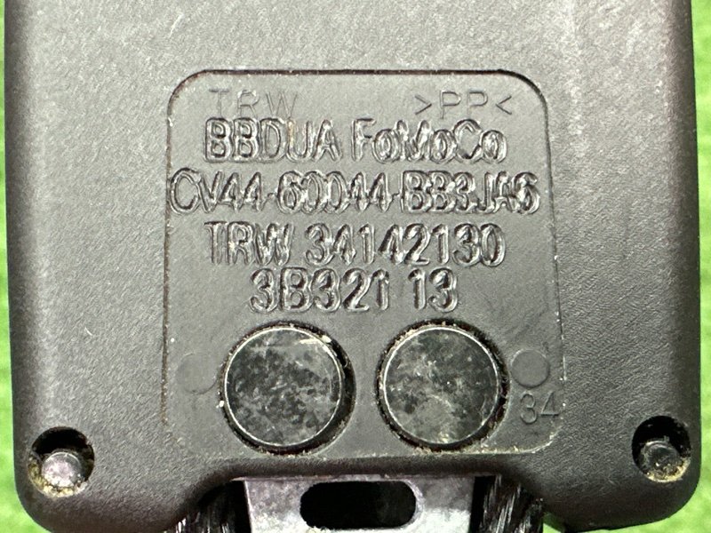 Замок ремня безопасности Ford Kuga 2013 SUV