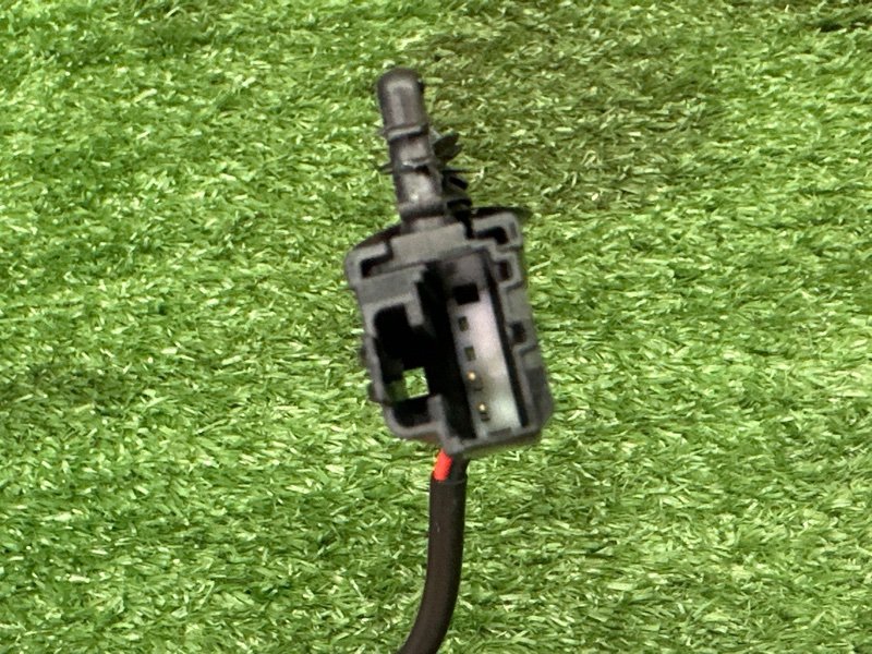 Замок ремня безопасности Ford Kuga 2013 SUV