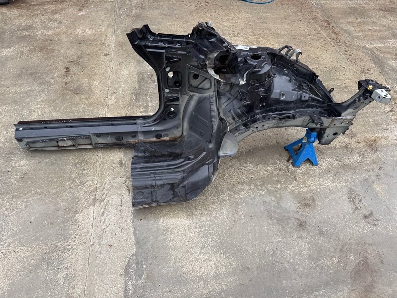 Четверть (лонжерон) Opel Astra GTC