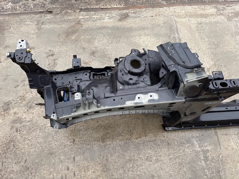 Четверть (лонжерон) Opel Astra GTC