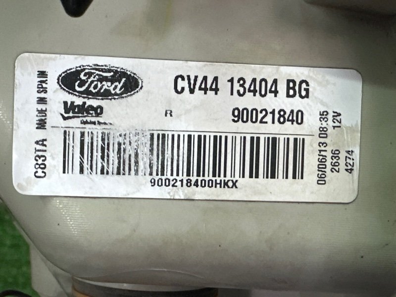 Фонарь в крыло Ford Kuga 2013 SUV