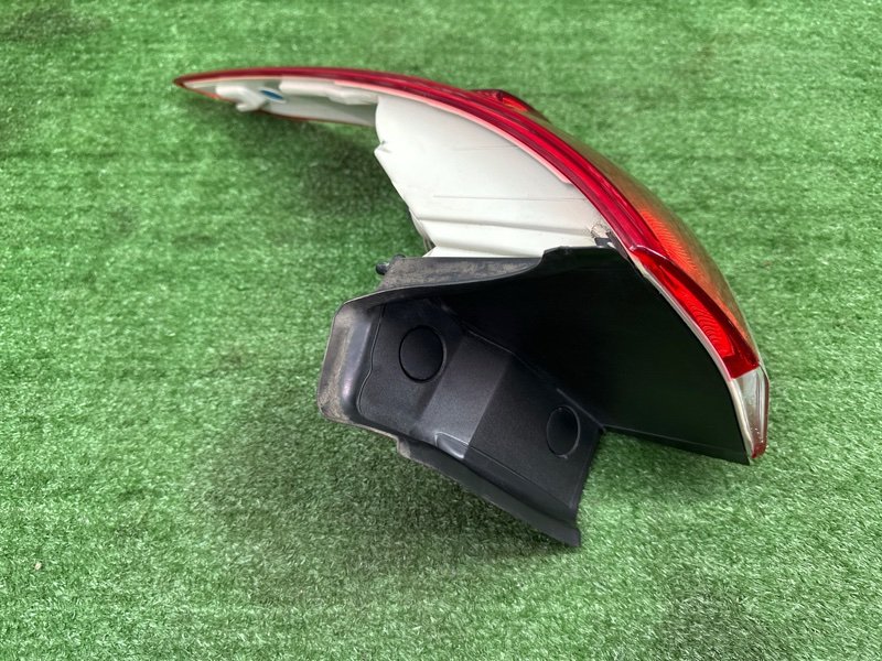 Фонарь в крыло Ford Kuga 2013 SUV