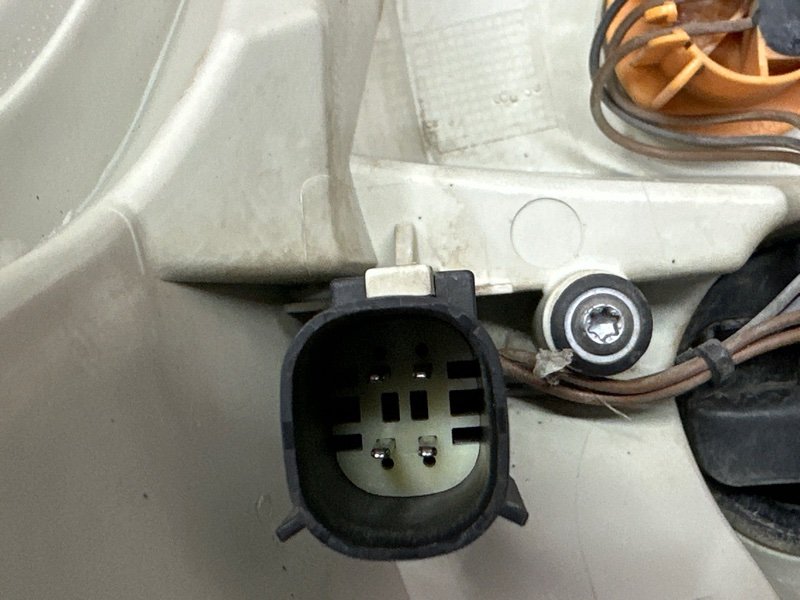 Фонарь в крыло Ford Kuga 2013 SUV