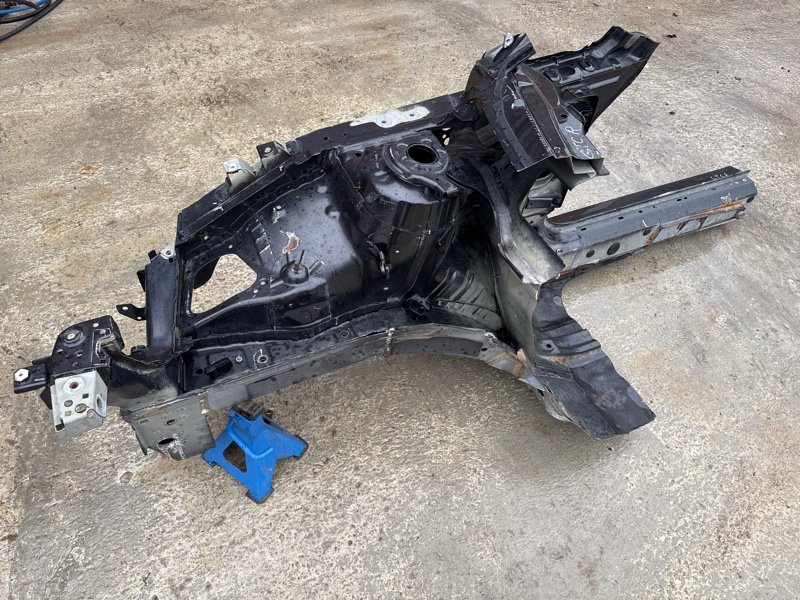 Четверть (лонжерон) Opel Astra GTC