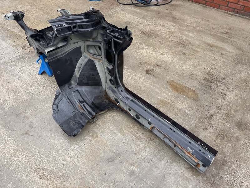 Четверть (лонжерон) Opel Astra GTC