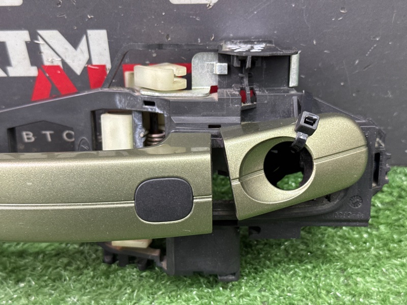 Ручка двери наружная в сборе Ford Kuga 2013 SUV