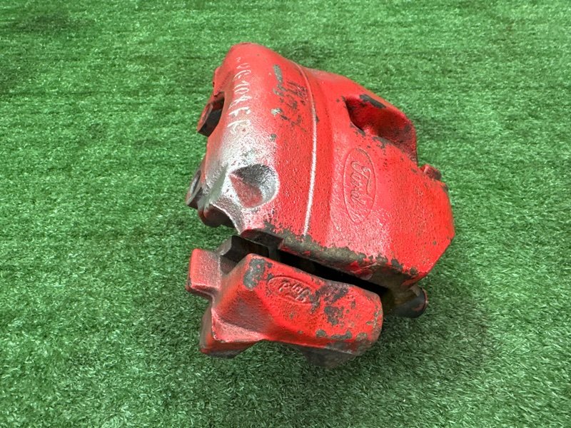 Суппорт тормозной Ford Kuga 2013 SUV