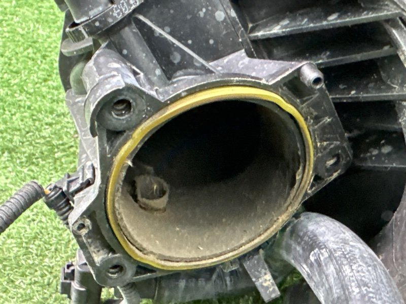 Коллектор впускной Peugeot 308