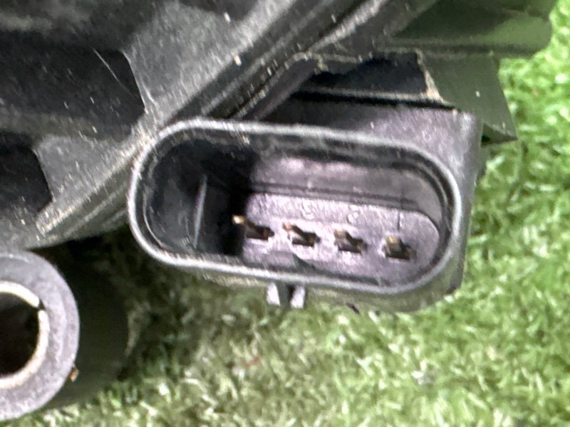 Коллектор впускной Peugeot 308