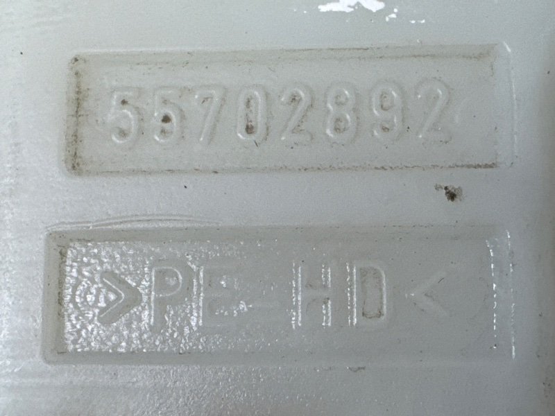 Бачок стеклоомывателя Opel Corsa D