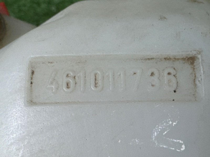 Бачок стеклоомывателя Opel Corsa D