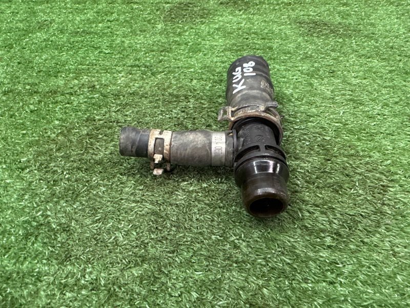 Тройник системы охлаждения Ford Kuga 2013 SUV