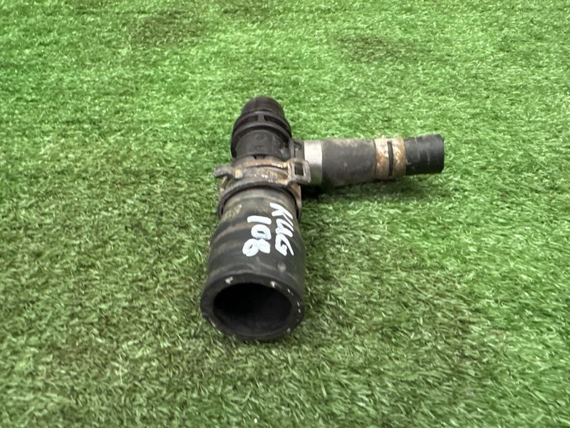 Тройник системы охлаждения Ford Kuga 2013 SUV