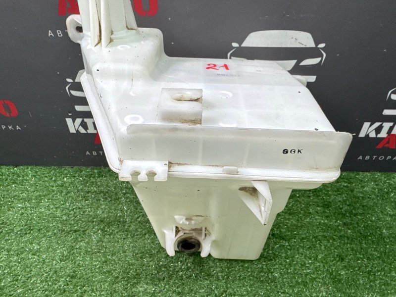 Бачок стеклоомывателя Hyundai Santa Fe