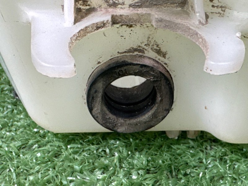 Бачок стеклоомывателя Hyundai Santa Fe