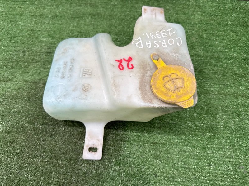 Бачок стеклоомывателя Opel Corsa B