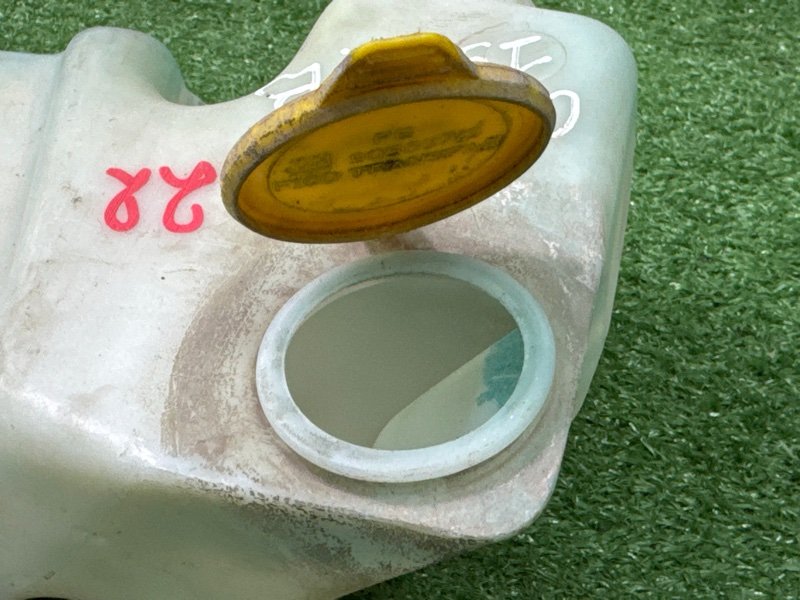 Бачок стеклоомывателя Opel Corsa B