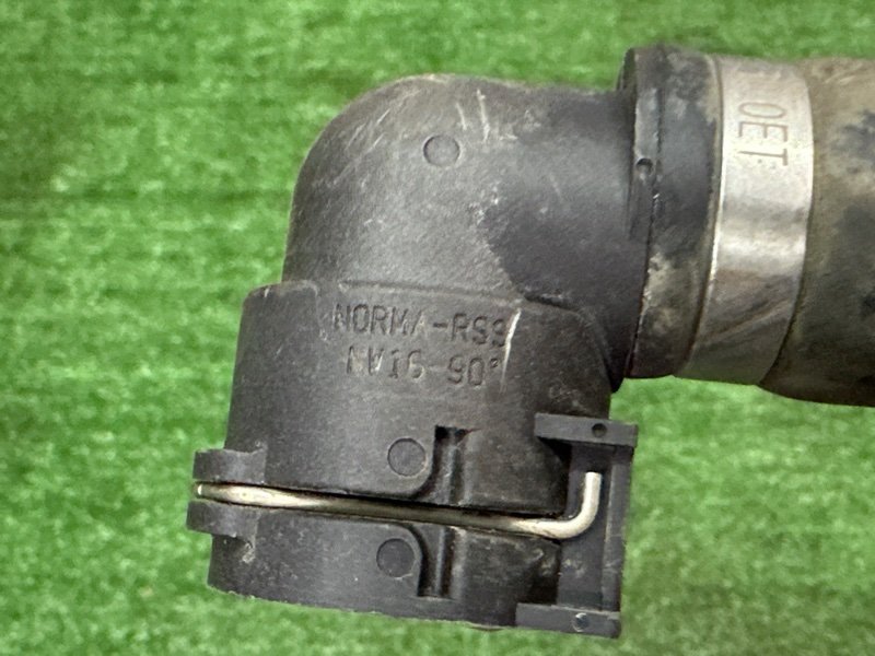 Патрубок отопителя Ford Kuga 2013 SUV