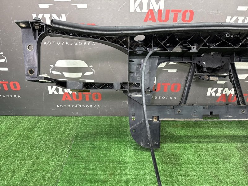 Панель передняя(телевизор) Ford Mondeo 3