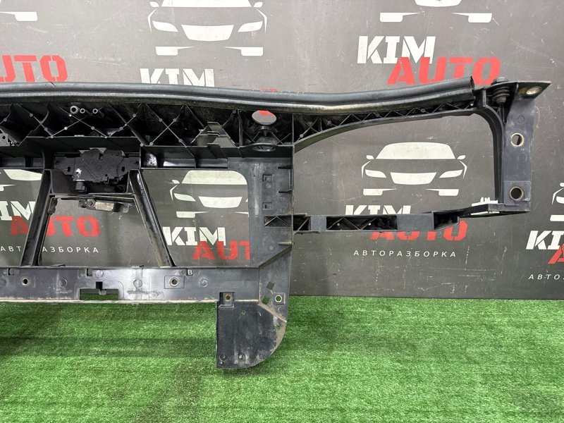 Панель передняя(телевизор) Ford Mondeo 3